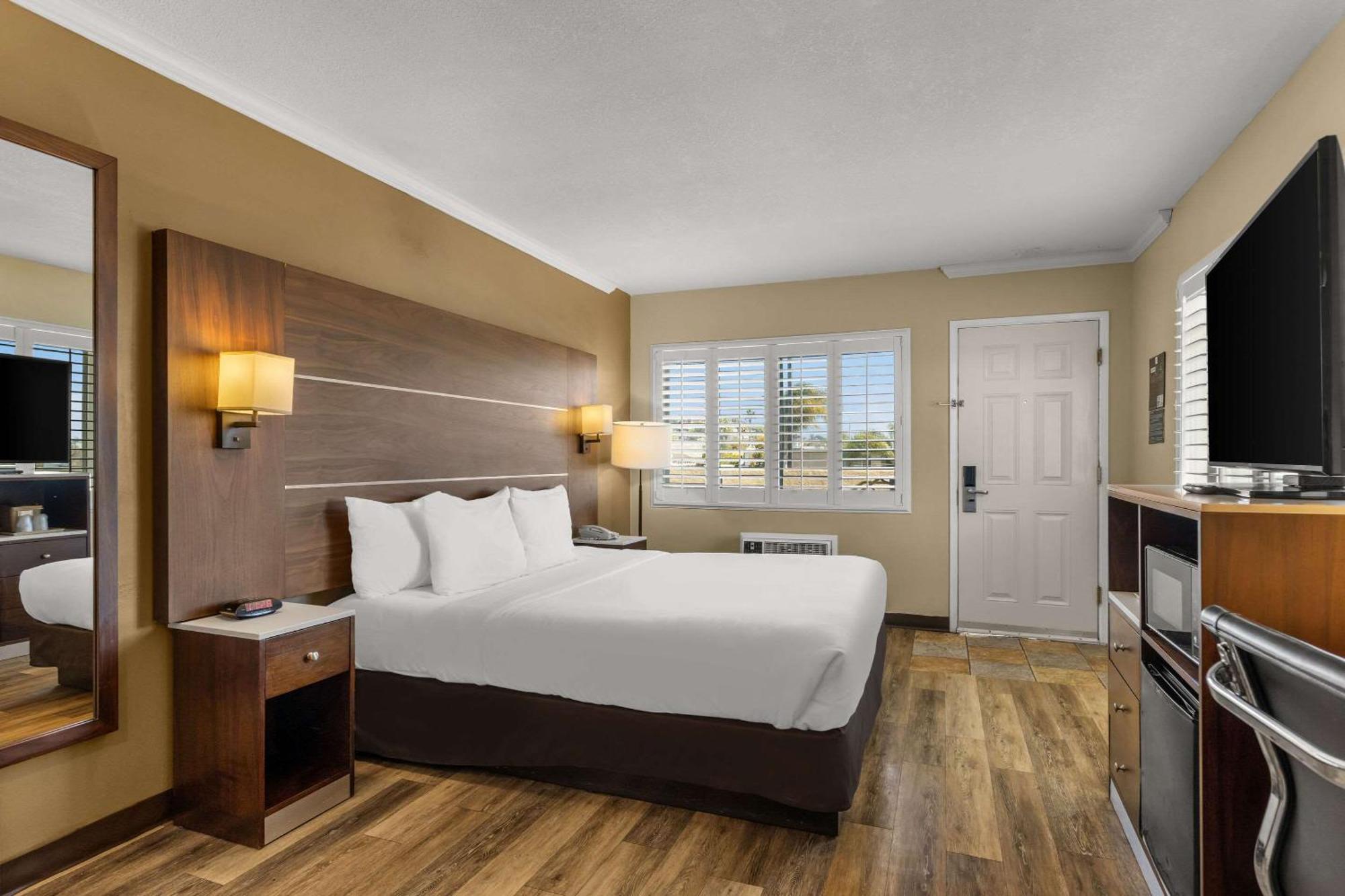 Comfort Inn San Diego Airport At The Harbor Εξωτερικό φωτογραφία